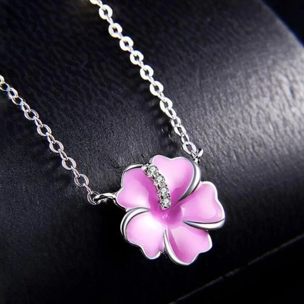 Collier Avec Pendentif En Forme De Rose | France-Tendance
